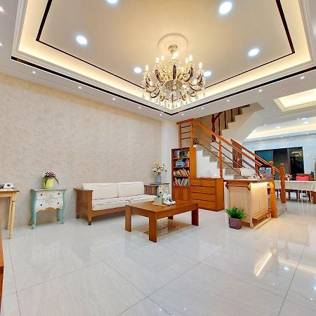 Loyo Royalty Donggang Exterior foto